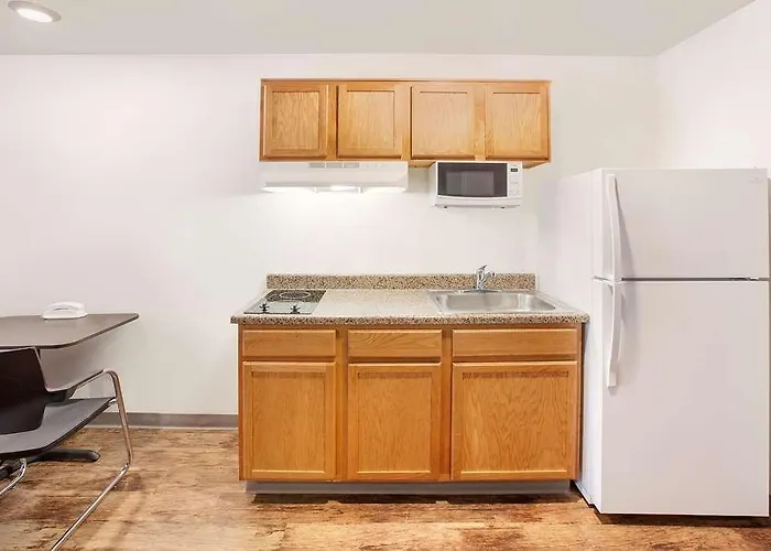 Extended America Select - - North Phoenix